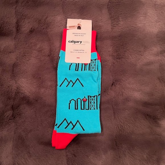 Calgary Canada Skyline & Mountain Themed Socks - Blue & Red - Picture 1 of 5